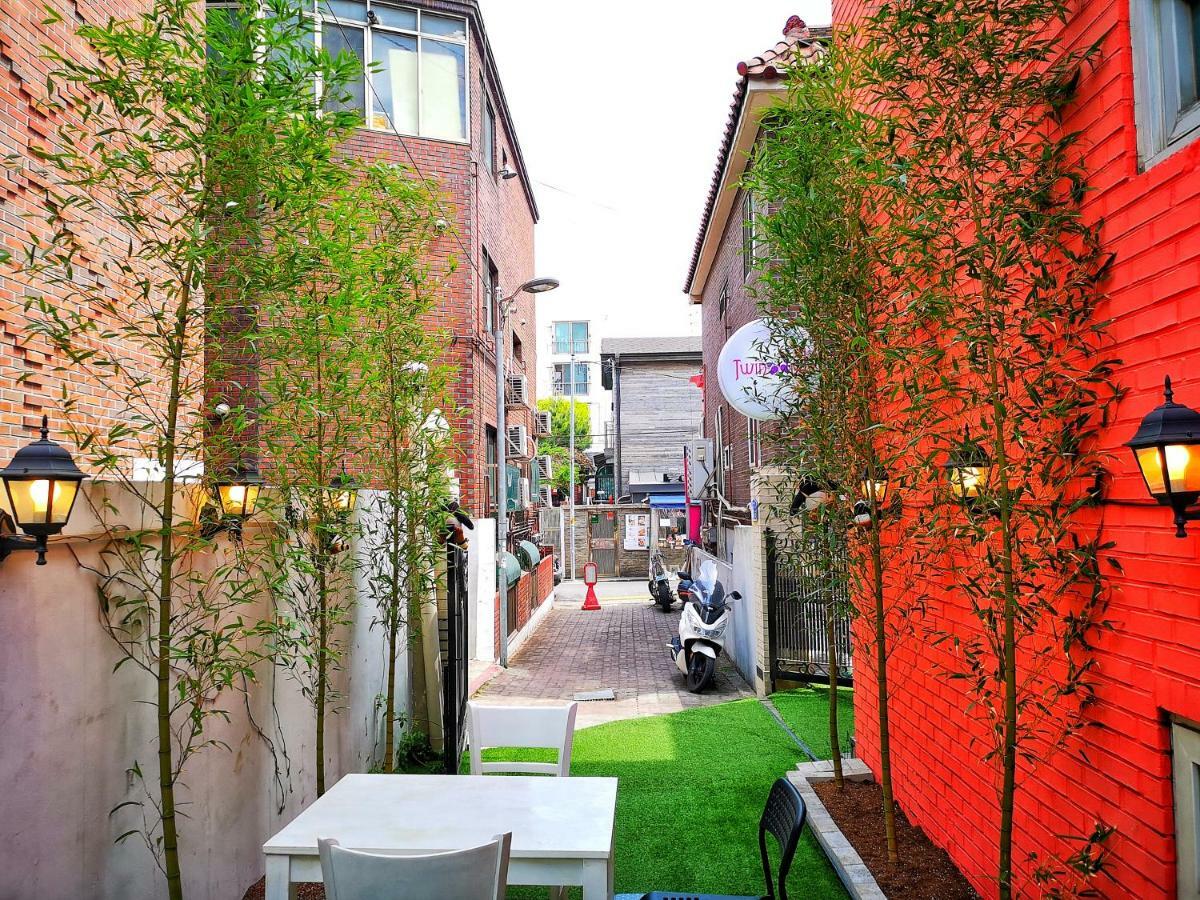 Twin Panda Guesthouse Seoul Exteriör bild