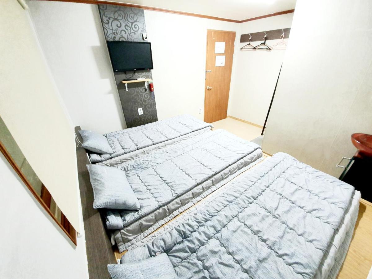 Twin Panda Guesthouse Seoul Exteriör bild